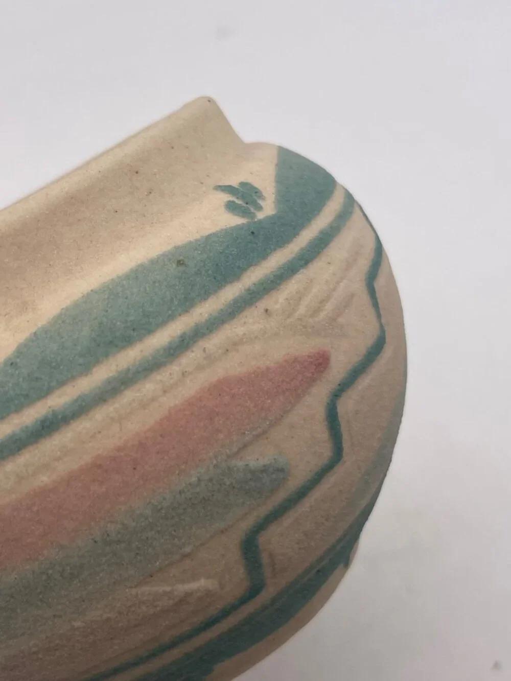 Sunwest Indian Art Ltd. Sand Art Pottery Vase Signed Original NM USA 90s